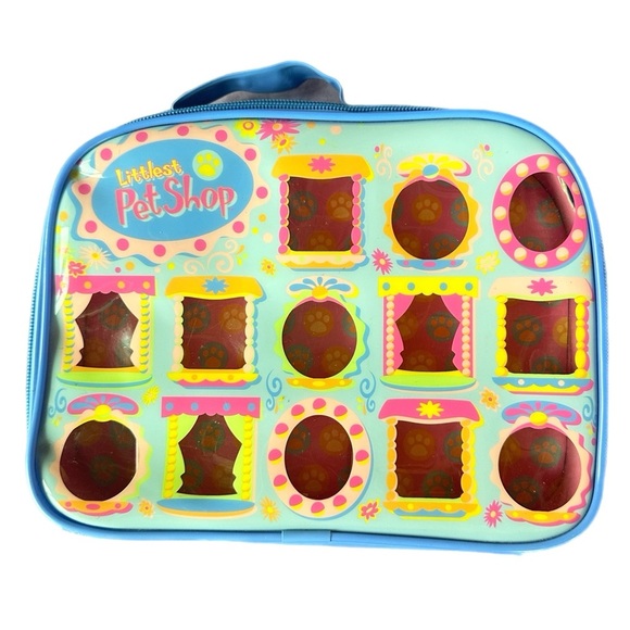 Littlest Pet Shop Collectible Carry Case - Picture 1 of 5